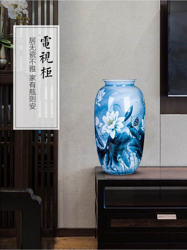 Blue and white porcelain of jingdezhen ceramics hand - made lotus vase furnishing articles sitting room of new Chinese style household adornment high porcelain