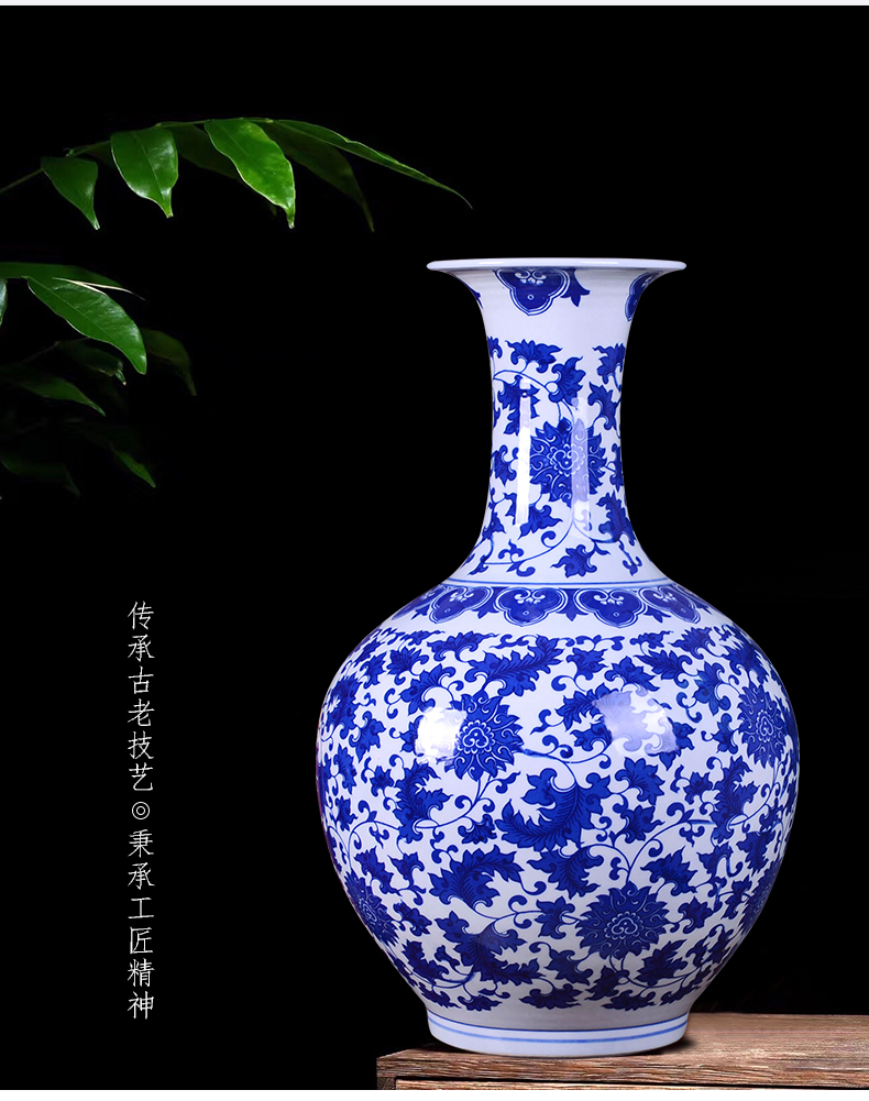 Jingdezhen ceramic blue and white porcelain vase large TV ark in modern Chinese flower arranging home sitting room adornment furnishing articles