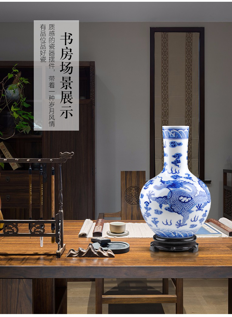 Jingdezhen blue and white porcelain vase household ceramics from the sitting room flower arranging rich ancient frame of Chinese style household adornment TV ark