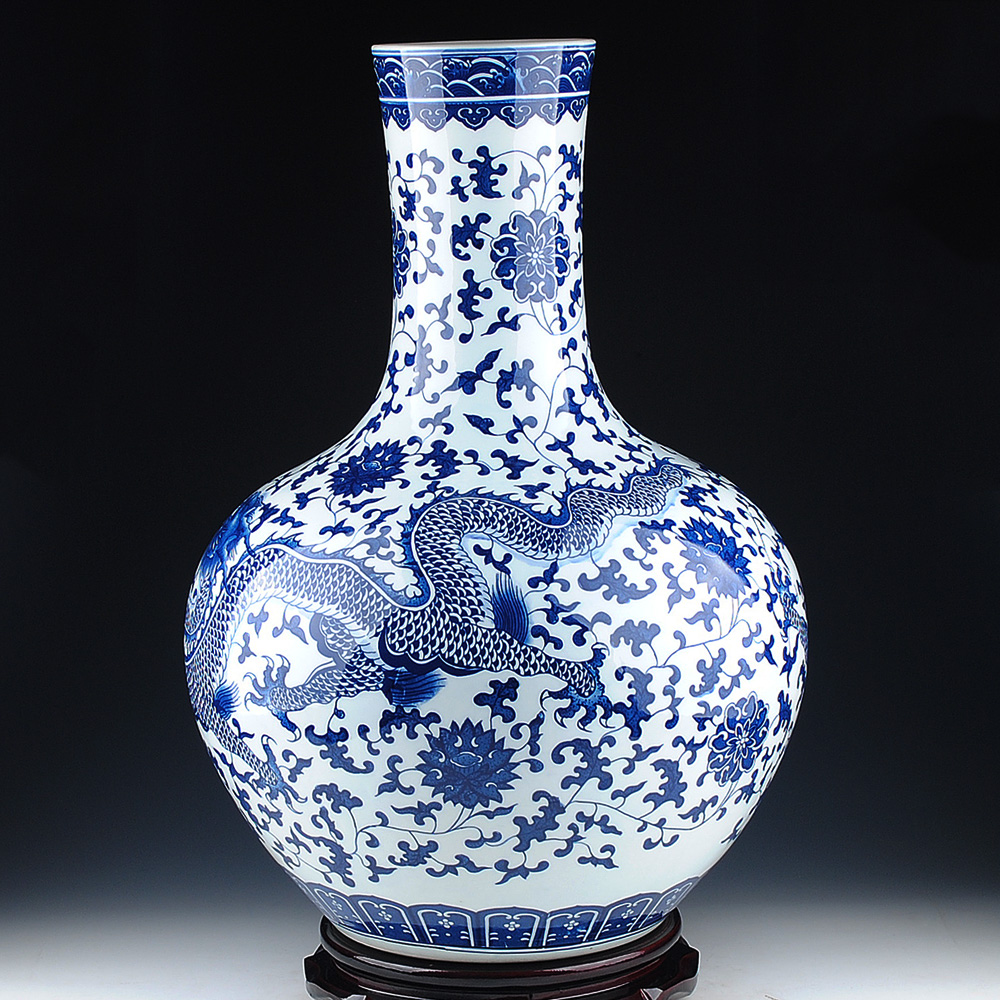Blue and white porcelain of jingdezhen ceramics dragon landing big vase decoration sitting room of Chinese style household furnishing articles