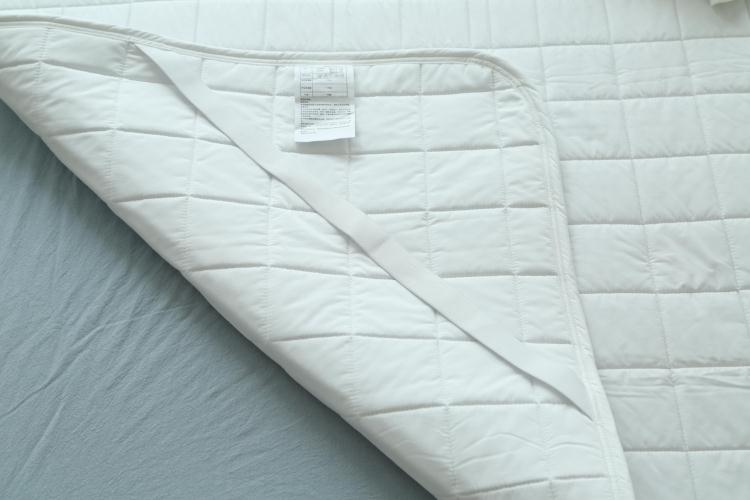 Nệm nệm bằng sợi polyester kiểu Nhật Bản đệm trắng 1,5 / 1,8 m cotton hai trong một - Nệm đệm everon chính hãng