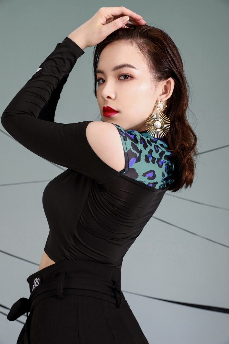 Betty's new Latin Dance Costume New Adult Sleeve Dance Dress BAO WEN Shoulder Upper BD 10