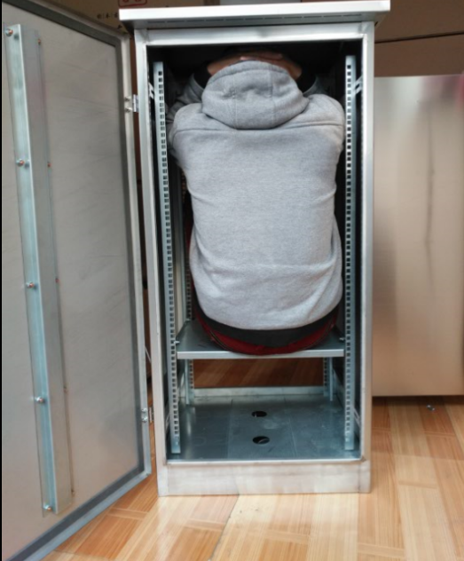 Outdoor cabinet 1 2m rainproof box 0 6m rainproof cabinet 22U outdoor rainproof box Outdoor monitoring cabinet