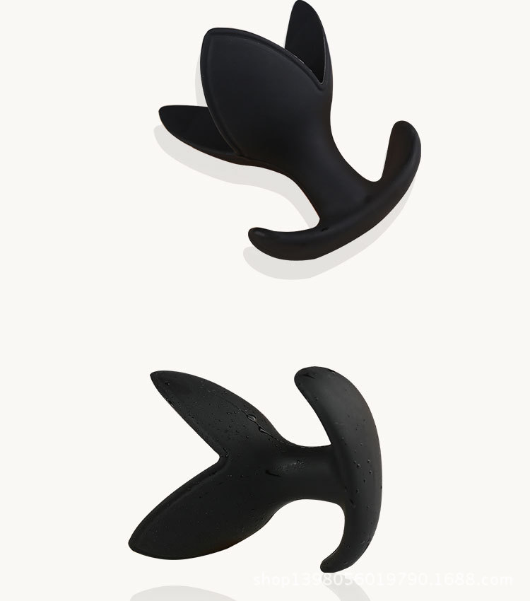 Three-valve opening anal plug Petal anal plug silicone V-shaped anal plug G-spot backcourt to stimulate male and female anal intercourse to expand anal anal plug