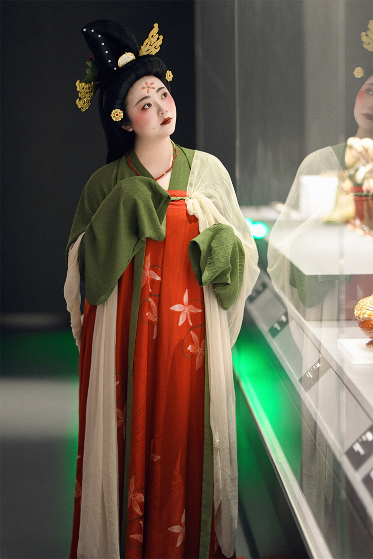 Китайцы одежда наборы 【佳期阁】【唐俑二号】唐代陶俑服饰复原系列齐胸衫裙春夏