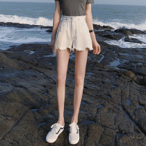 White denim shorts womens 2021 summer Korean edition high waist loose a word outside wearing thin black wide leg hot pants 2