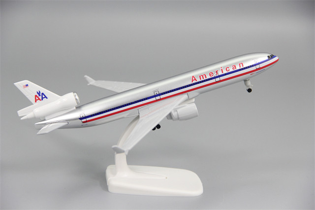 ຍົນ McDonnell Douglas MD11 ຮຸ່ນ American Airlines Dutch ຍົນໂດຍສານໄທ simulation ຍົນໂລຫະປະສົມແບບຈໍາລອງຂອງປະທານແຫ່ງລໍ້