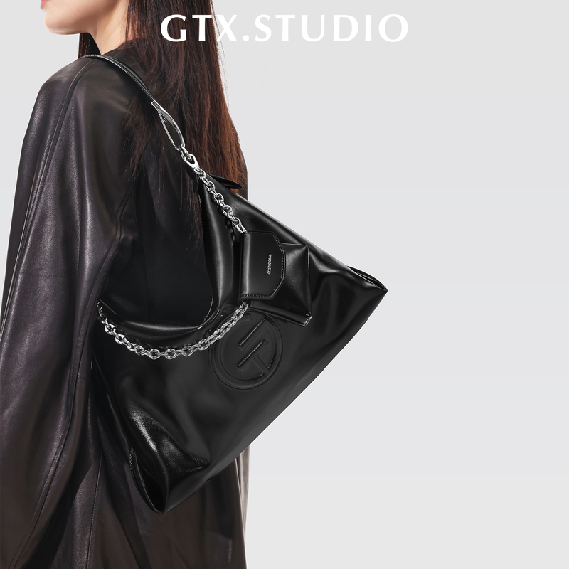 Gutianxi】Niche Autumn and Winter Tote Bag, Small Size, Large Capacity, Black, High-End Feel, Hobo Commuter Crossbody Bag for Women Gutianxi】Niche Autumn and Winter Tote Bag, Small Size, Large Capacity, Black, High-End Feel, Hobo Commuter Crossbody Bag for Women