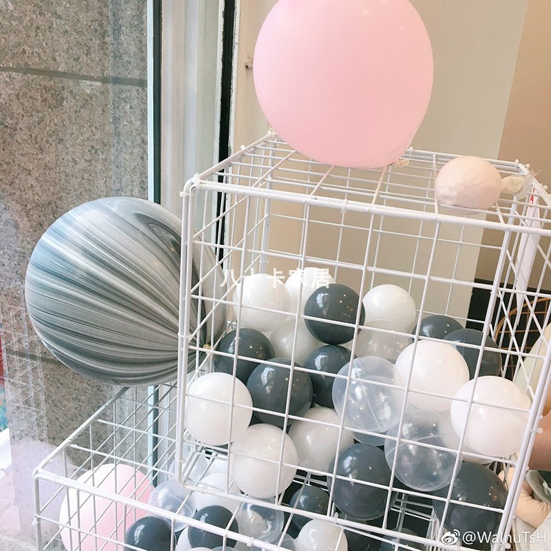 Net Red Shop Decoration Marine Popo Ball Iron Art Grid Sheet Cube Column Bubble Noodle Small Canteen Furnishing Milk Tea Restaurant