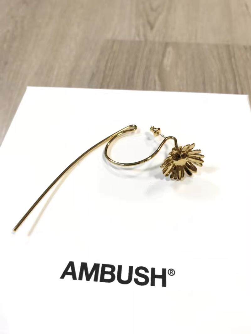 Amblush Chrysanthemum Styling Earrings