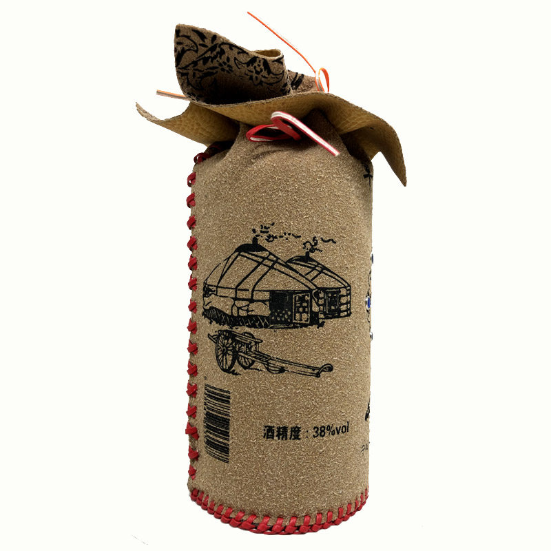 喝38度鲜马奶酒？聊聊内蒙古赤峰草原特产"草原玉帝"的前世今生