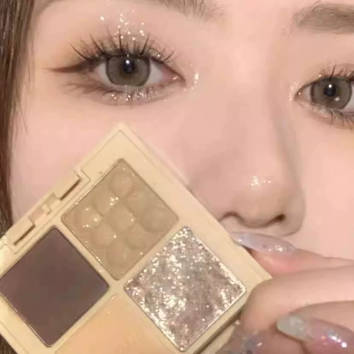 Сигнал сердцебиения ~ в тебя Четыре вещи, фейерверк, четырехцветные тени для век, матовая зернистая пластина, инжир, пластина в тебя