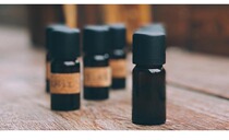 Time House is rich in compound essential oil rose jasmine patchouli sandalwood wood fragrance seer Siyi teacher