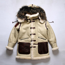 WWII US military bomber pilot B7 Australian sheep fur integrated in the air force Pippa men overcome