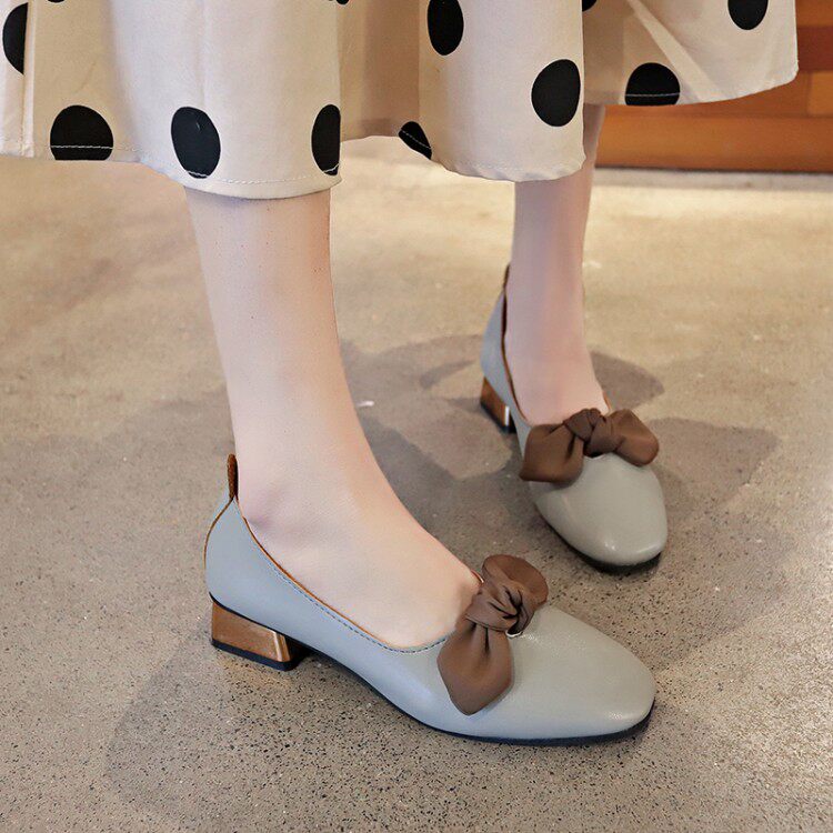 Gentle wind heel bag shoe woman 2022 new shallow mouth Korean version versatile soft leather block heel bow grandma shoes square toe