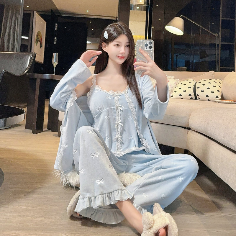Long-Sleeved Pajamas for Women, Autumn and Winter Three-Piece Set, Island Velvet with Chest Pads, Double-Sided Thin Velvet, Can Be Worn Outside, Sexy Home Wear Set