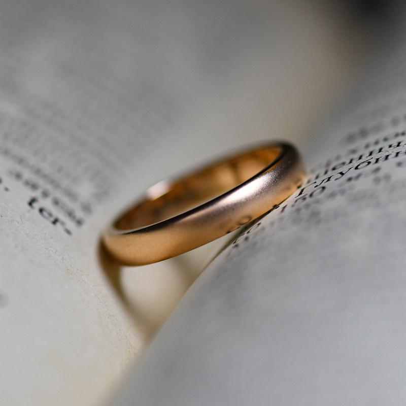 Frosted 18K rose gold ring au750 gold Platinum ring ring male and female couples wedding to ring custom lettering