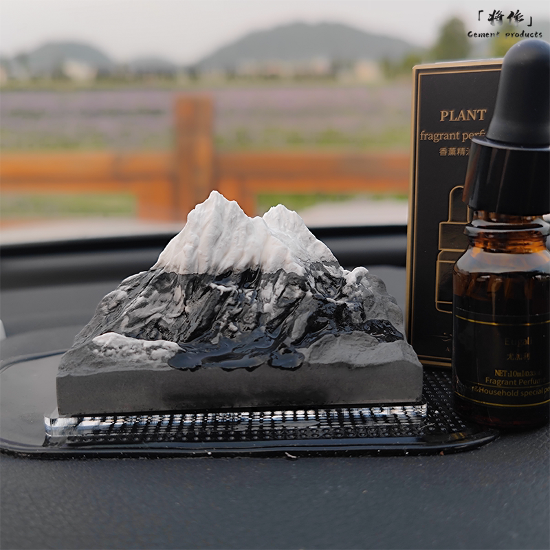 Handmade Car Air Freshener, Alpine Snow Mountain Flameless Diffuser Ornament, Long-Lasting High-End Car Fragrance for Men