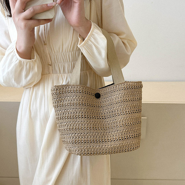 Straw hand-carrying bucket bag Lunch box handbag women's work and class vacation lunch bag handbag woven tote bag