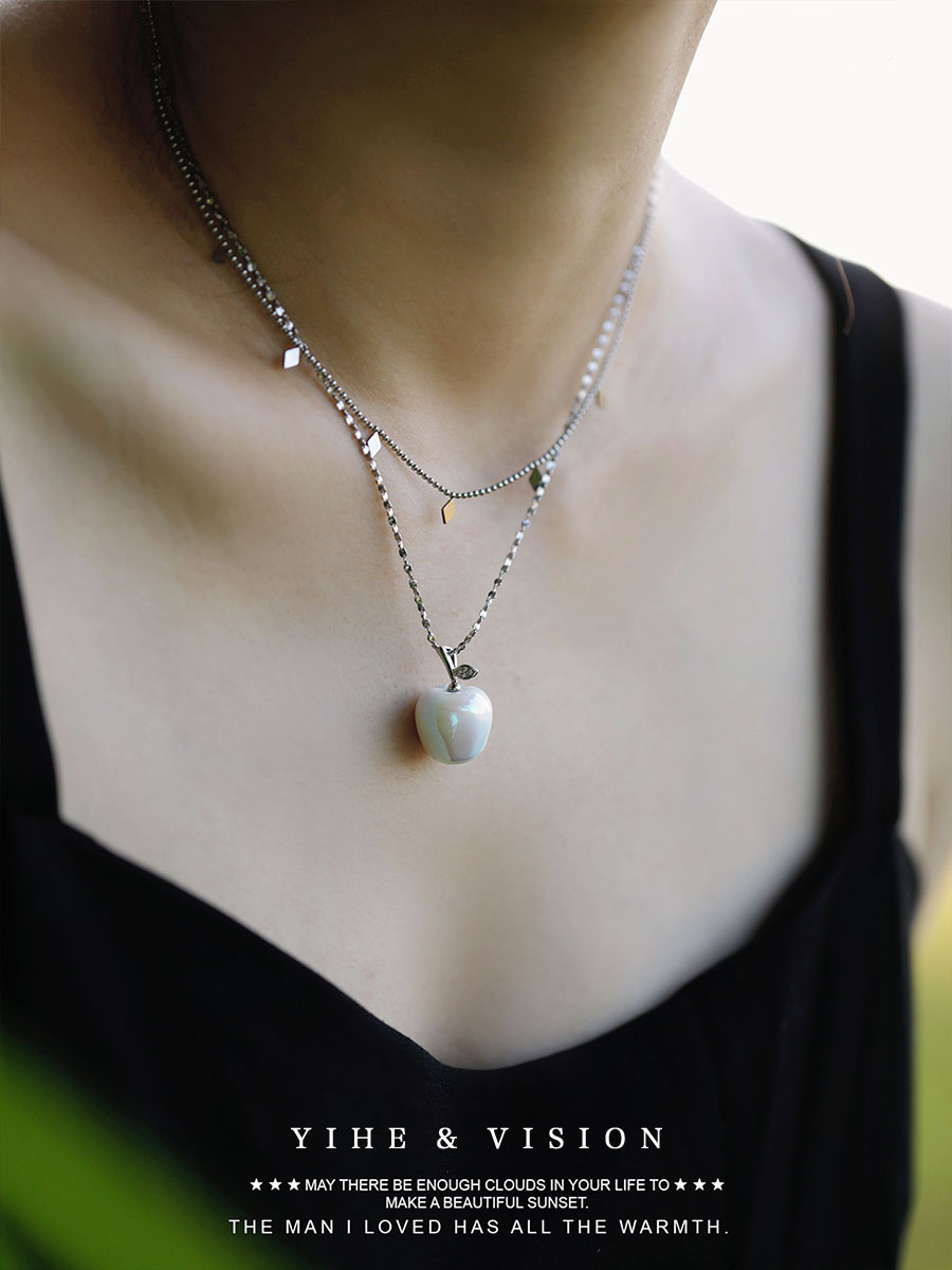 YIHE original design Apple Christmas daily versatile fresh summer fruit style ceramic titanium steel necklace