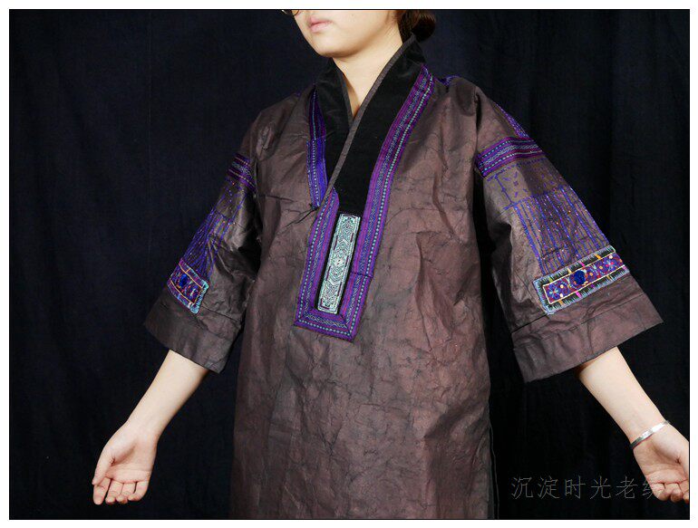Old embroidered clothes Miao tops Miao embroidery original national costumes 4-58