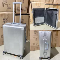 006 серебро (коробка из алюминиевого магниевого сплава) с небольшими дефектами