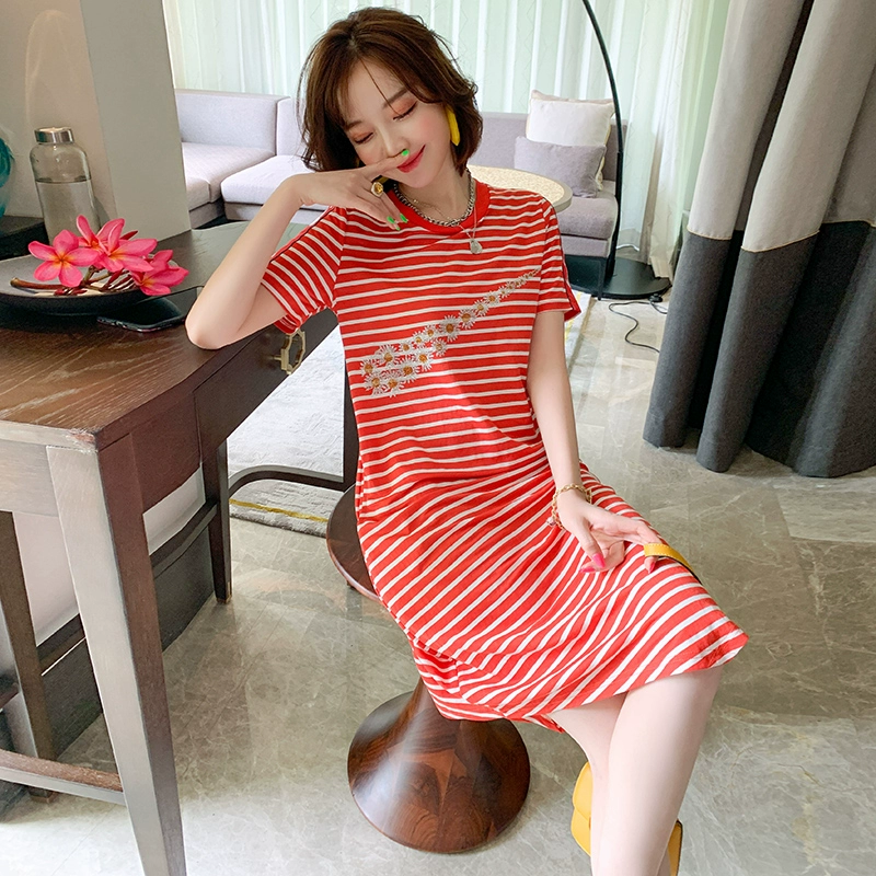 MIUCO sọc tương phản màu thời trang chữ nóng kim cương không đều viền áo thun quần áo nữ 2020 hè mới - váy đầm