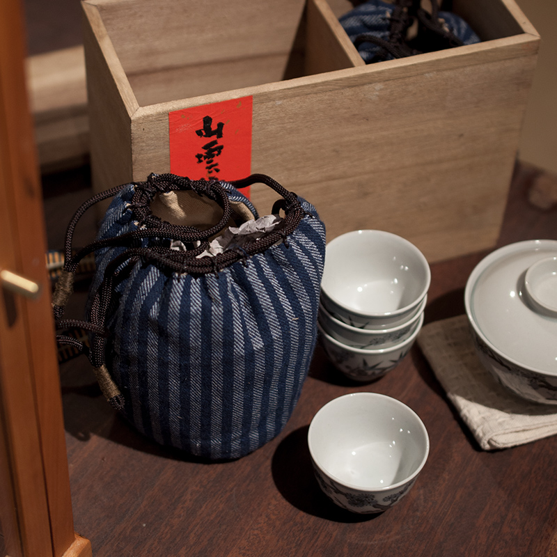 Jingdezhen blue and white porcelain tureen tea set suit household contracted and I sitting room tea tea cups a complete set of kung fu