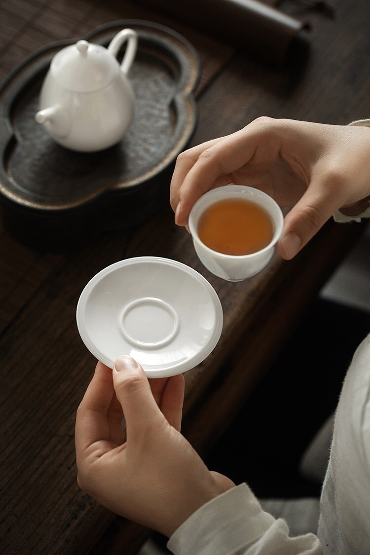 Dehua white porcelain cup hold cup mat jade porcelain tea mat doesn saucer matchs tea saucer kung fu tea tea zero accessories