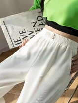 A thin pair of pants