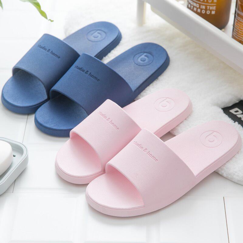 Summer New Middle Aged Women Shoes Plastic Soft-bottom Mum Sandslippers At-home Non-slip Flat Heel Grandma Shoes