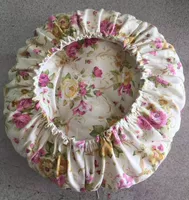 Розовый маленький розовый капюшон