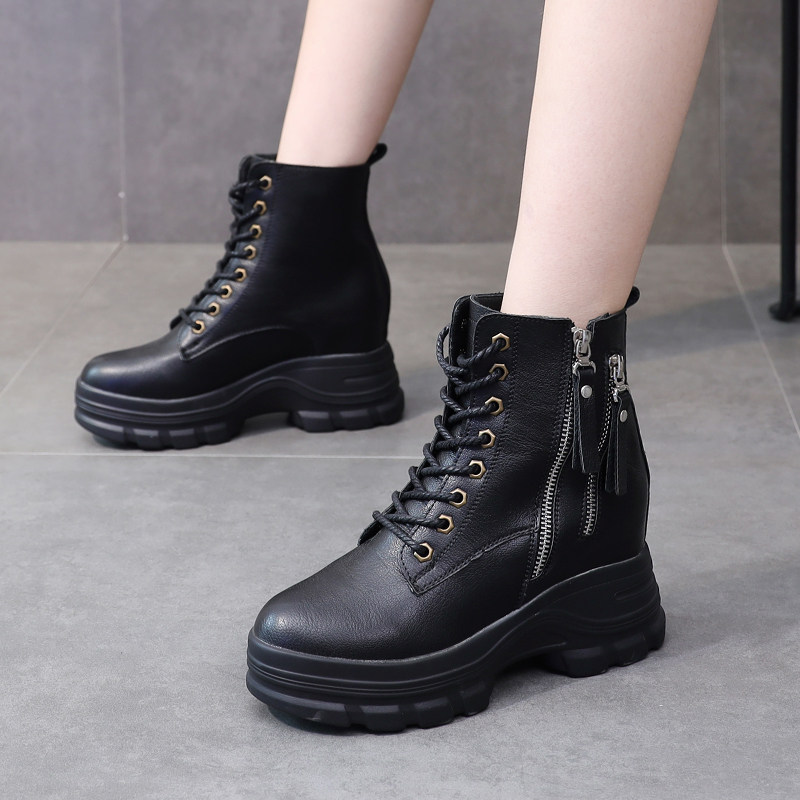 Leather thick-soled Martin boots women's 2022 new autumn and winter short boots all-match slimming and heightening feet small short boots women