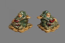 Three-legged golden Chan ceramic ornaments toad frog spray water to make money feng shui frog tea plate landscaping crafts