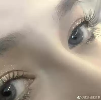 European and American metal eye shadow liquid gold onion powder superimposed rubbing beads high-gloss water color shiny slices diamond lying silkworm shiny crystal