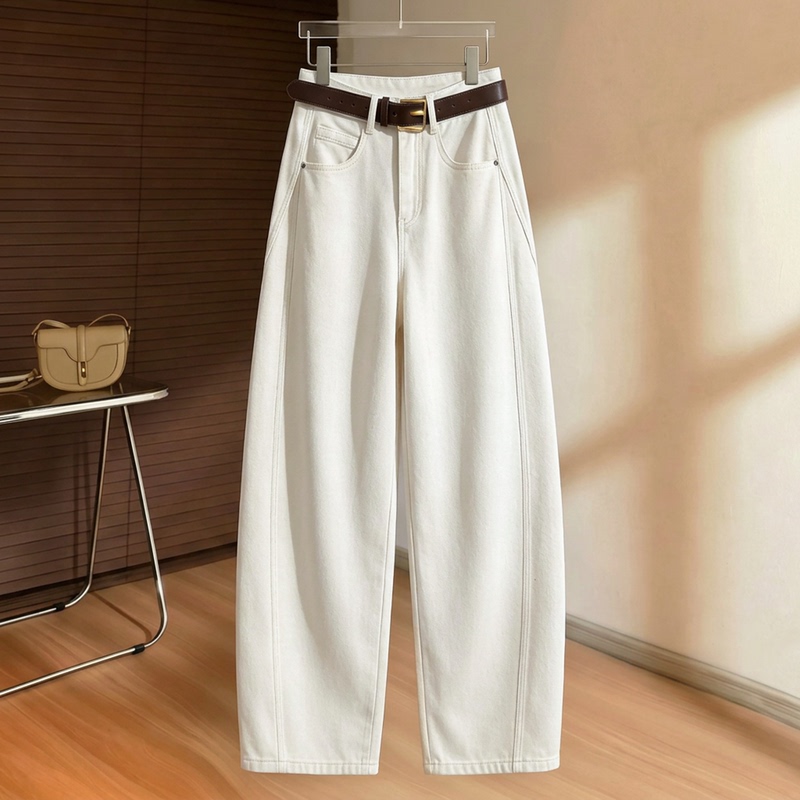 Off-White Curved-Leg High-Waisted Jeans for Women, 2026 Autumn New Style, Comfortable, Casual, Drapey, Stylish Pants for Moms