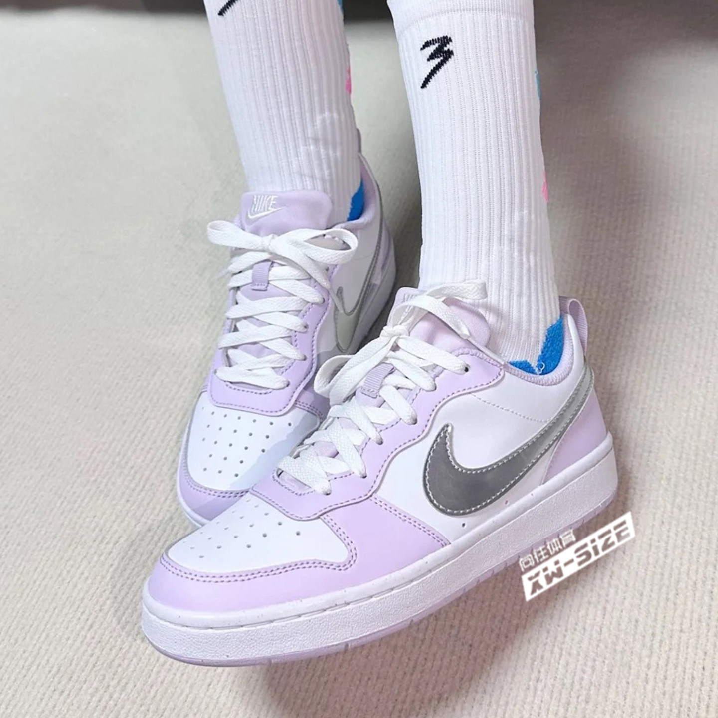 обувь на тонкой подошве ( для скейтборда ) 向往体育nike耐克court新款春夏女子小dunk小空军板鞋 hv1804-121