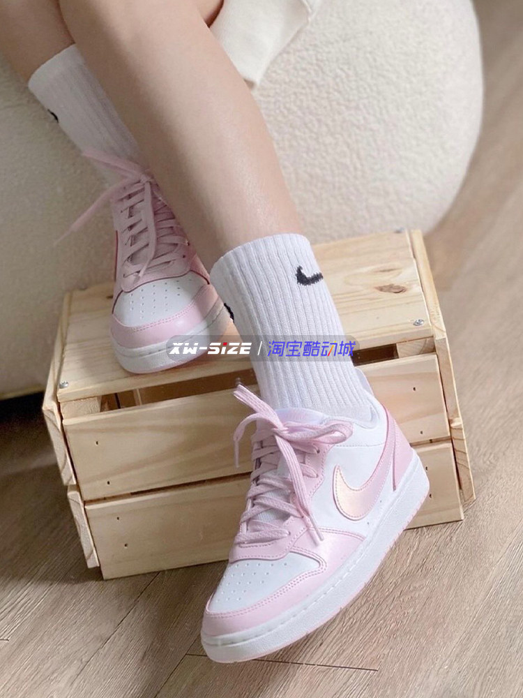 обувь на тонкой подошве ( для скейтборда ) 向往体育nike耐克court新款春夏女子小dunk小空军板鞋 hv1804-121