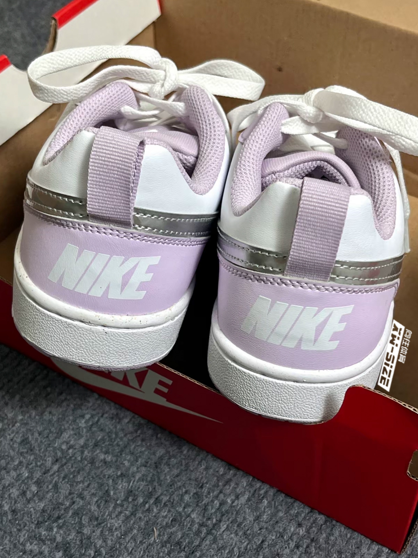 обувь на тонкой подошве ( для скейтборда ) 向往体育nike耐克court新款春夏女子小dunk小空军板鞋 hv1804-121