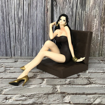 Sea thief Wang POP MAX Female imperialist Poja Han Cook Sitting Nine Serpent Snakes Hands Office Model pendulum piece