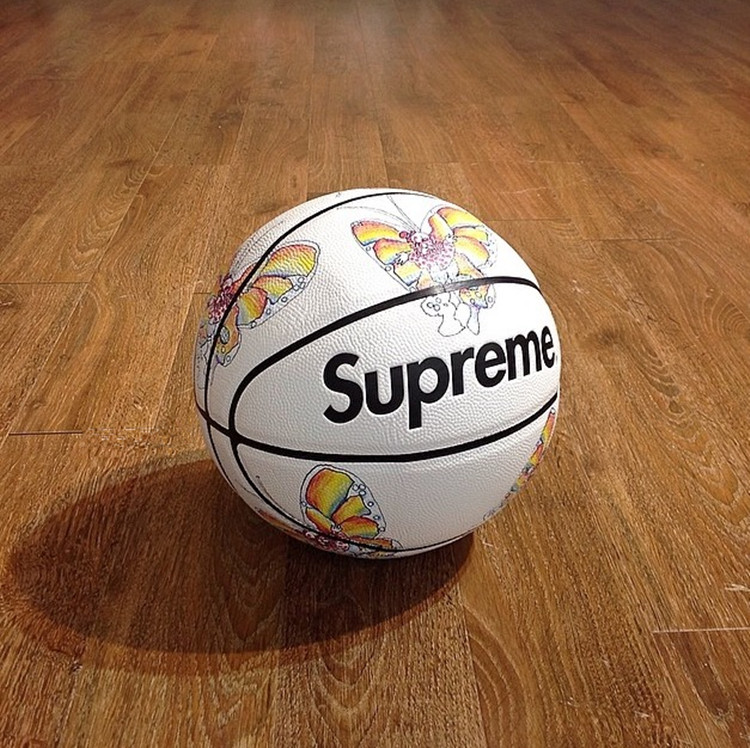 Баскетбольный мяч Supreme