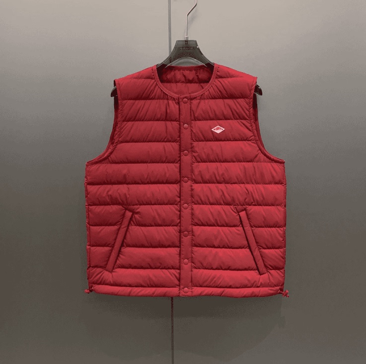 Japanese-Style Lightweight Outdoor Warm Vest with Small Logo, Filled with 95% White Goose Down, for Women W7039 Japanese-Style Lightweight Outdoor Warm Vest with Small Logo, Filled with 95% White Goose Down, for Women W7039