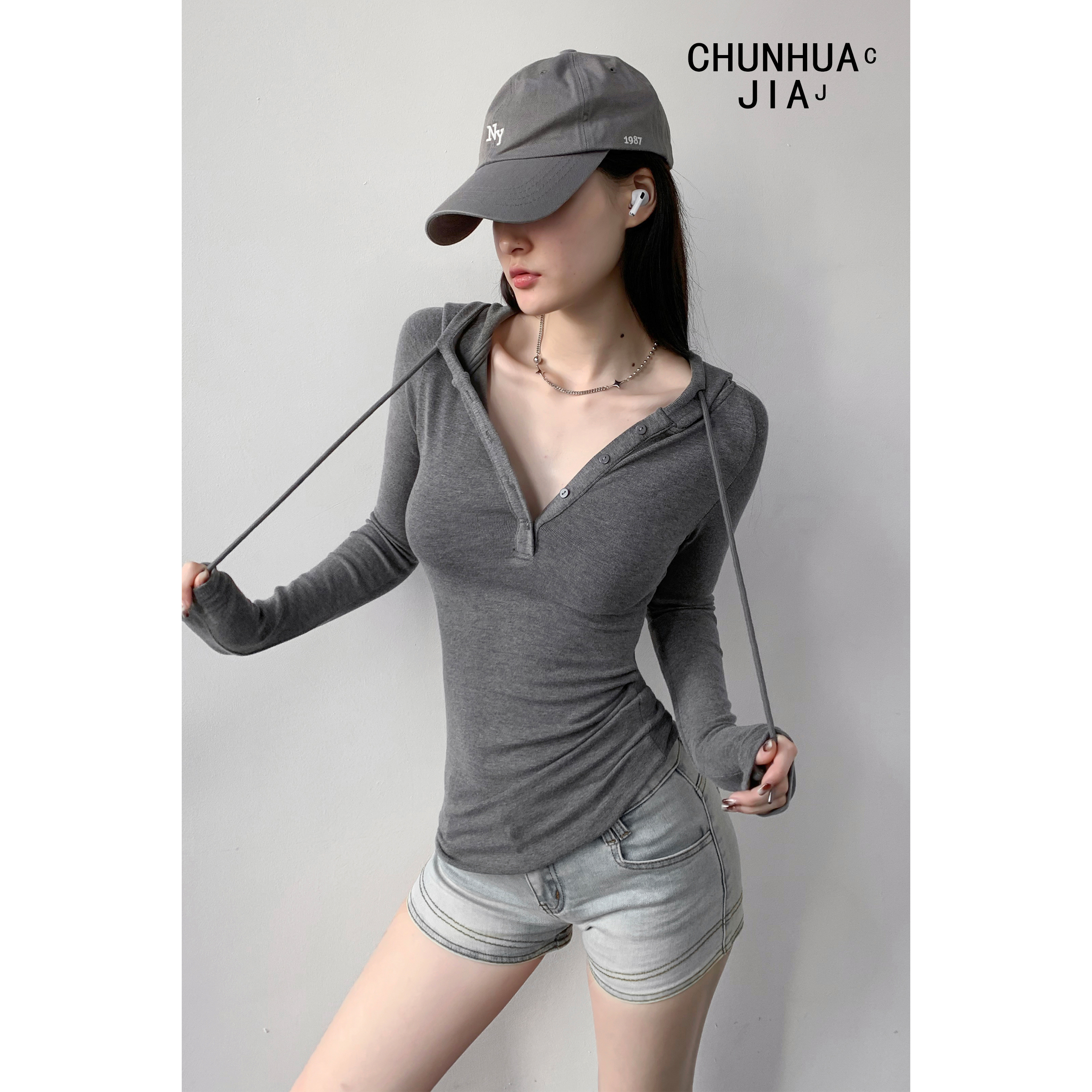 ワイルドなストリート感「ヘンリーカラー長袖ボトムシャツ、春秋、スリムフィットインナー、スリムウエストスウェットシャツ」