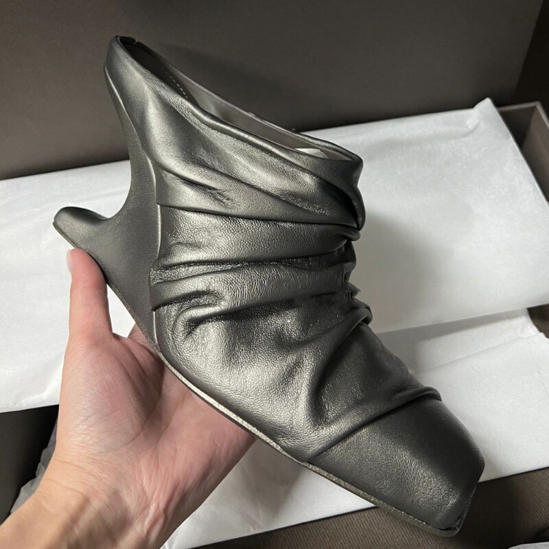 Spring New Arrivals [in Stock] Unique Designer Fish-Mouth High Heels for Women, Pleated Closed-Toe Wedge Mules