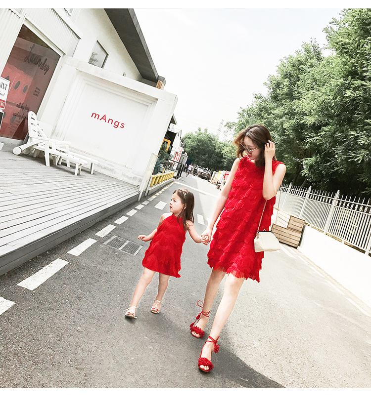 AM Sauce Mom Beauty! Váy tua rua màu đỏ mới 2018 được gia đình trang bị cho bé gái mùa hè áo váy gia đình