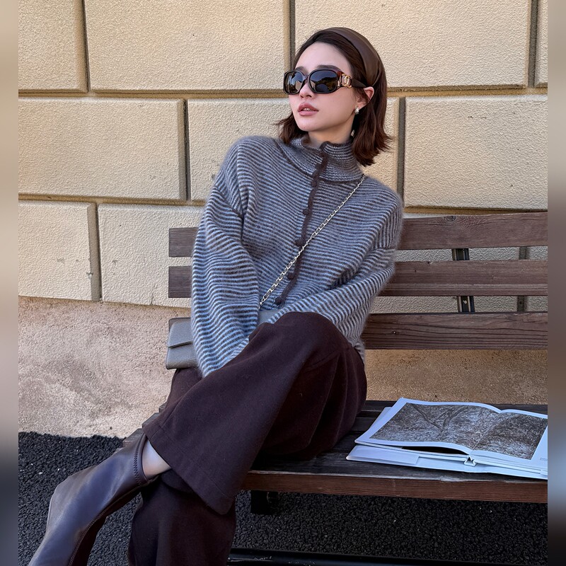 Qiu Yingying "Blue Brown" 92.9% Sheep Wool, Camel Hair, Cashmere Retro Color-Blocked Striped Long-Sleeve Knit Sweater