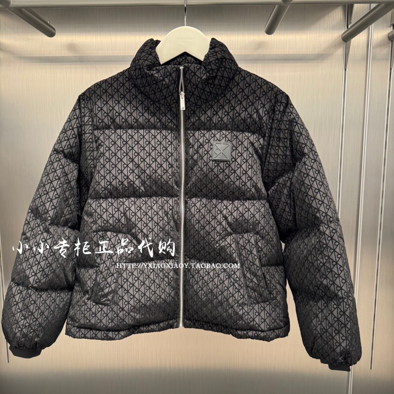 Ck Jeans Official Store Genuine 2025 Winter New Women's Embroidered Logo All-Over Print Stand Collar down Jacket 44E516G