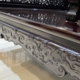 ເຟີນິເຈີແບບ Ming Zambian ເລືອດ sandalwood carved Arhat ຫ້ອງນອນຫ້ອງຮັບແຂກຂອງຈີນວັດຖຸບູຮານໄມ້ແຂງ mortise ແລະ tenon imperial concubine sofa