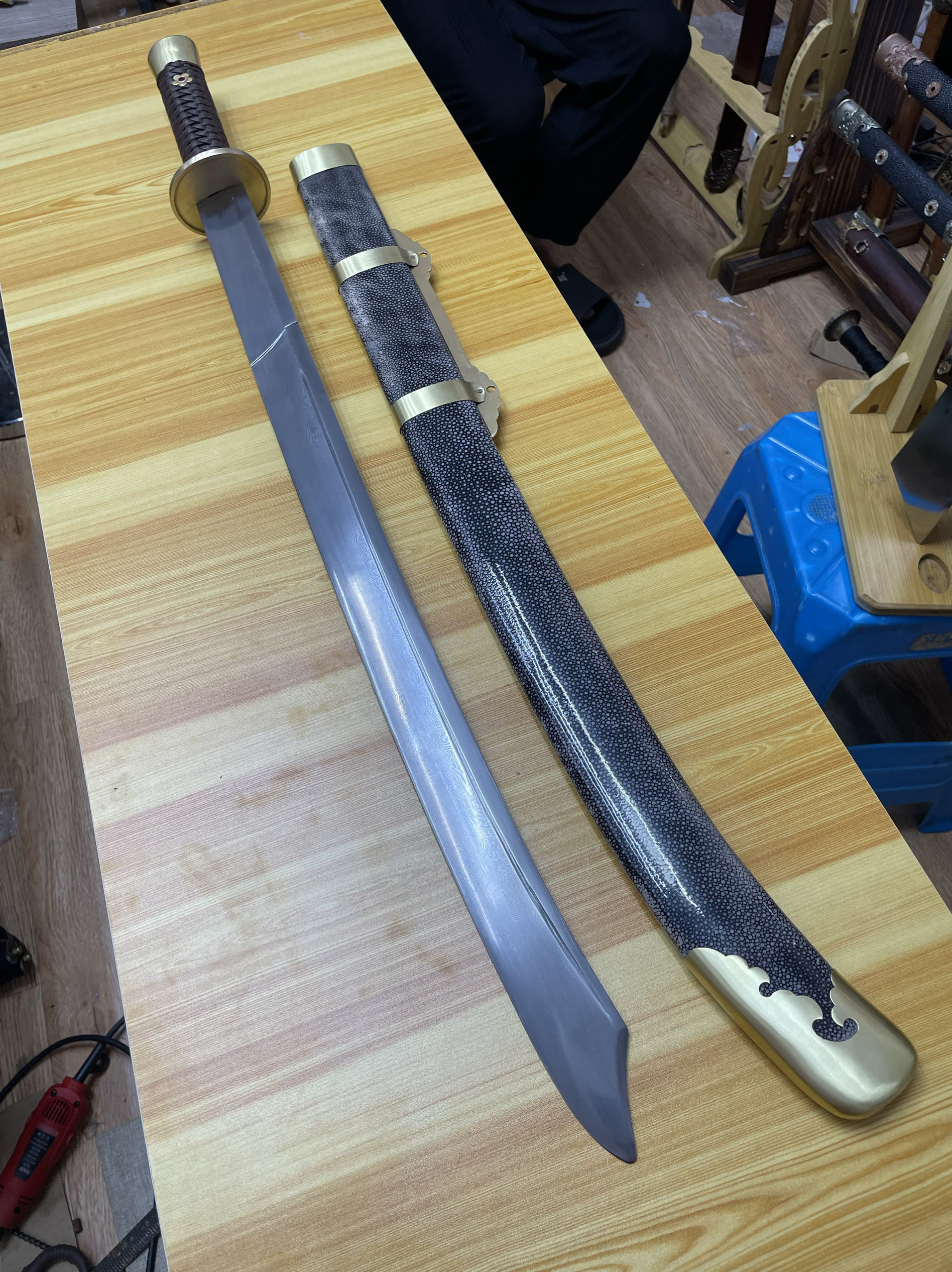 刃先の影 戦術刀 古兵器 武具 刀装具 手鍛造打 鋼刀 冷兵器 護身工具 朴刀 古兵器 武具 刀装具 手鍛造打 鋼刀 冷兵器 護身工具