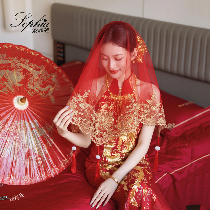 Bride's Wedding Red Veil, Semi-Transparent Xiuhe Dress, Red Headscarf, High-End Suzhou Embroidery, New Chinese Style Dragon and Phoenix Gown Veil Bride's Wedding Red Veil, Semi-Transparent Xiuhe Dress, Red Headscarf, High-End Suzhou Embroidery, New Chinese Style Dragon and Phoenix Gown Veil